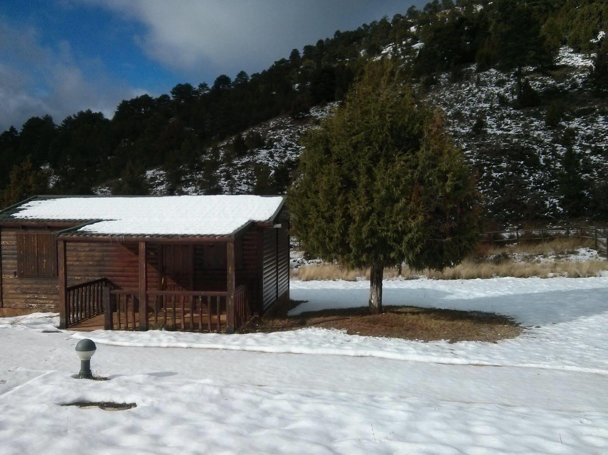 Cabanas De Javalambre กามาเรนา เด ลา เซียรา ภายนอก รูปภาพ