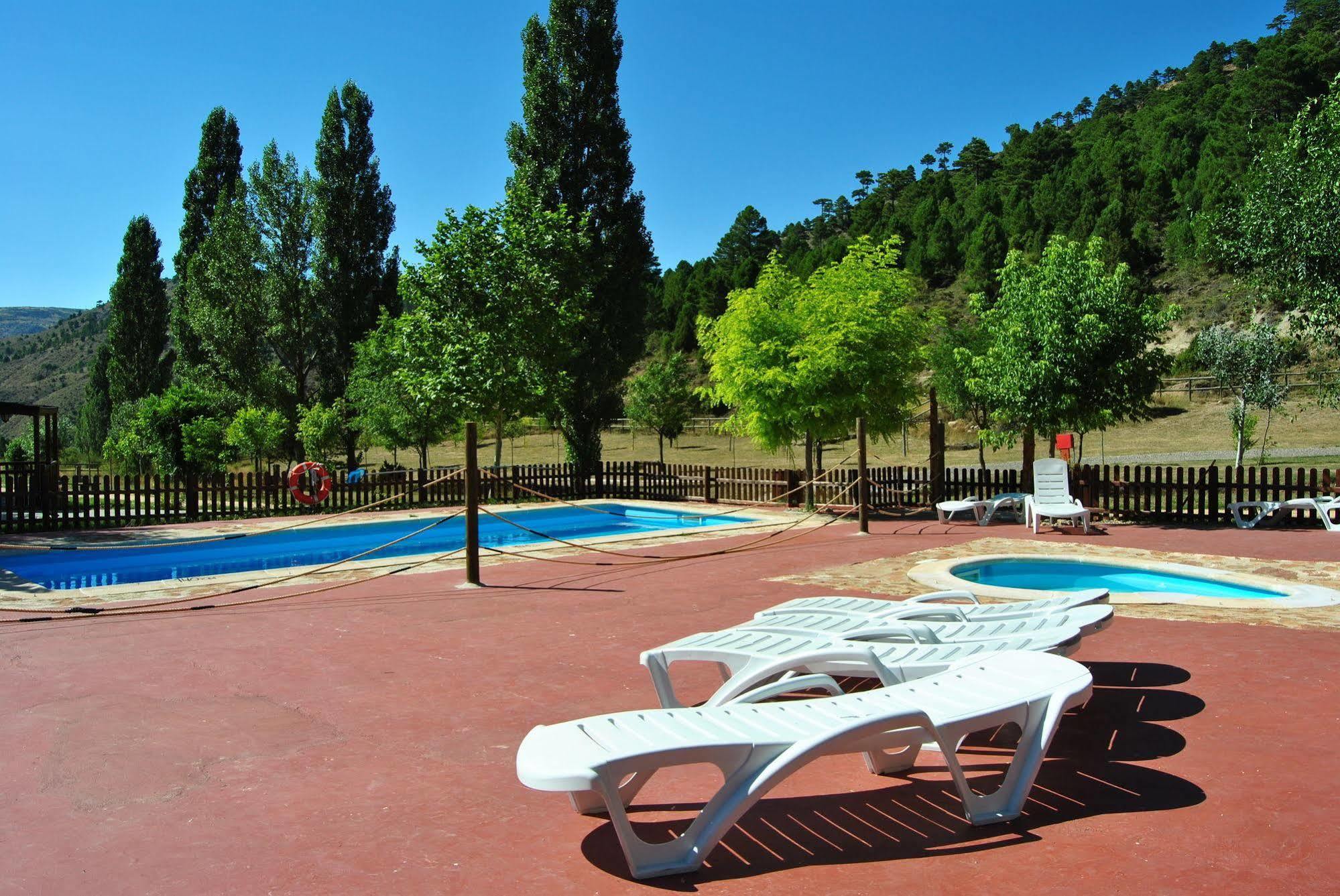 Cabanas De Javalambre กามาเรนา เด ลา เซียรา ภายนอก รูปภาพ