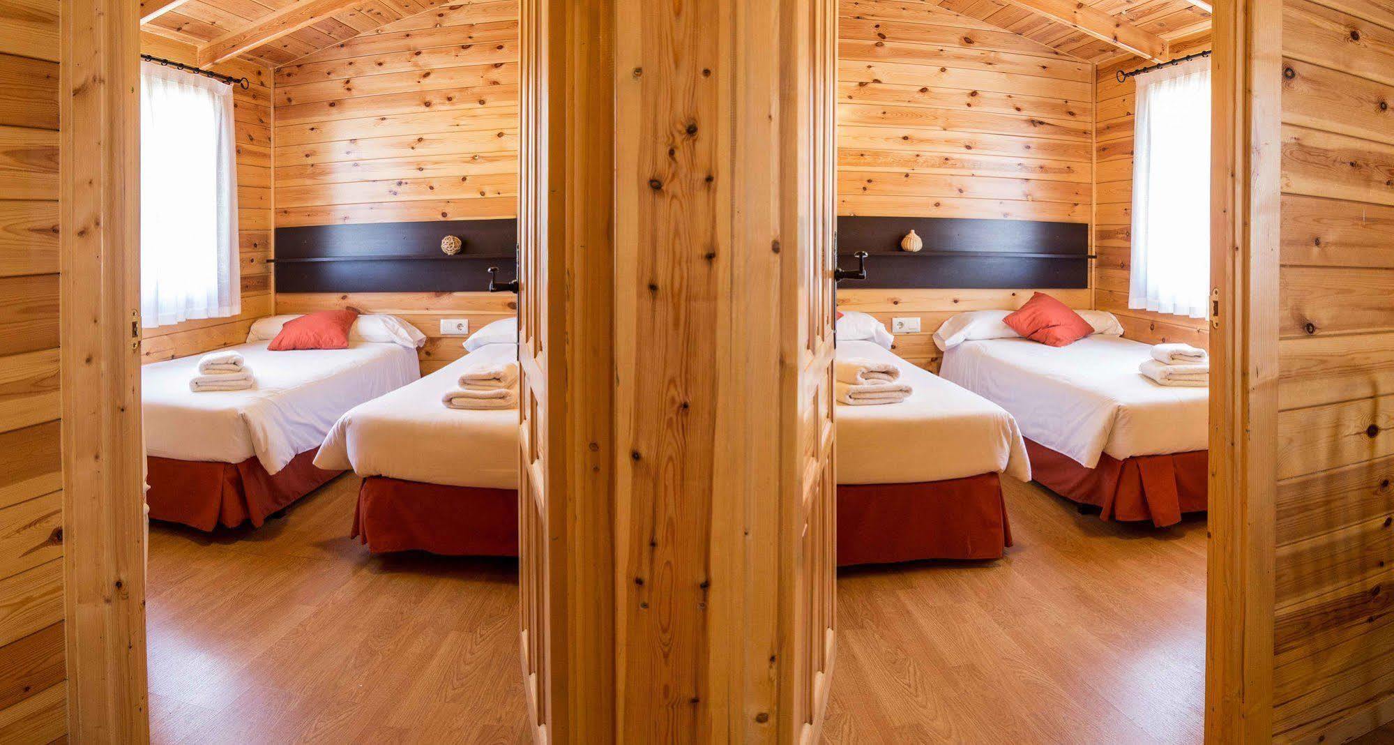 Cabanas De Javalambre กามาเรนา เด ลา เซียรา ภายนอก รูปภาพ