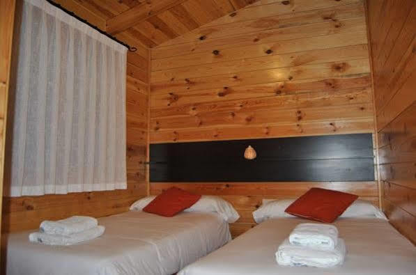 Cabanas De Javalambre กามาเรนา เด ลา เซียรา ภายนอก รูปภาพ