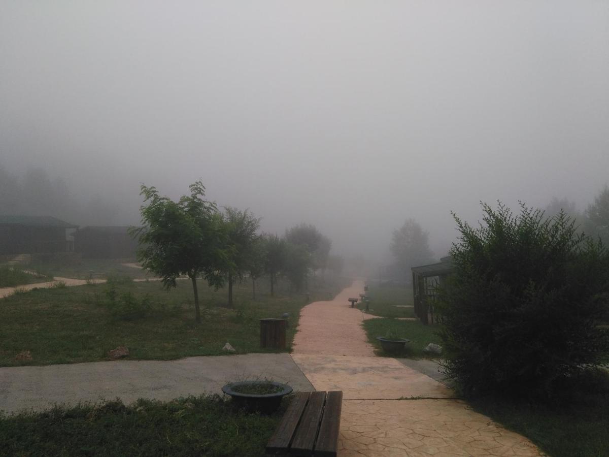 Cabanas De Javalambre กามาเรนา เด ลา เซียรา ภายนอก รูปภาพ